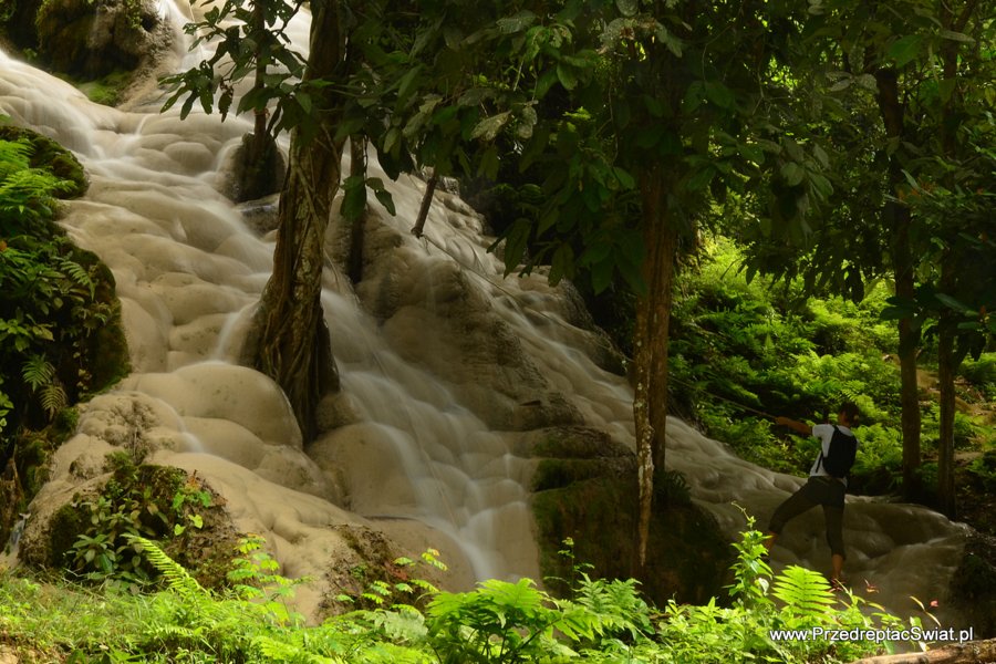 wodospad Bua Tong Sticky Waterfall
