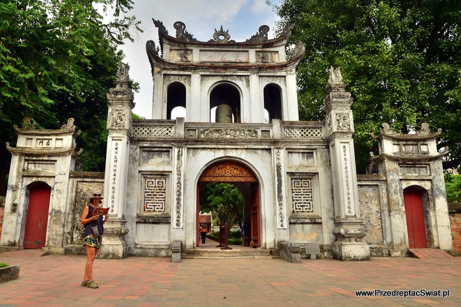 Hanoi ciekawe miejsca. Temple of Literature