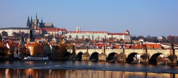 Co zobaczyć w Pradze - widok na Hradczany