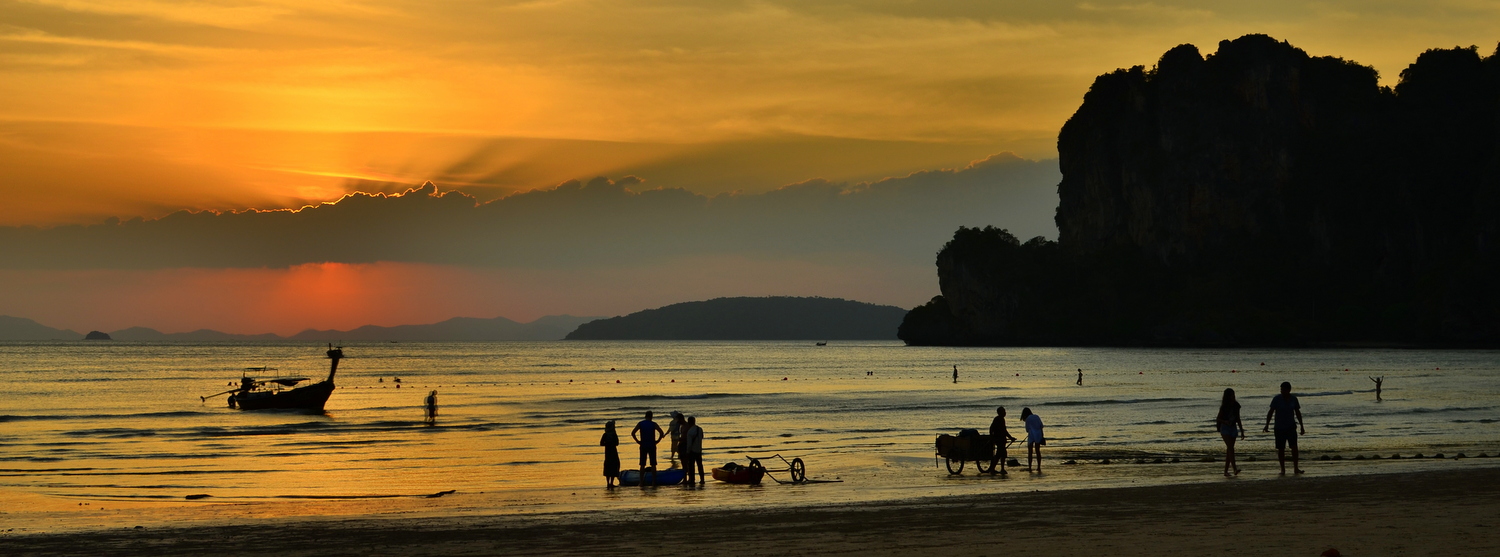 Tajlandia plaża Railey Beach o zachodzie