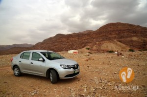 Wypożyczalnia samochodów w Jordanii - parking