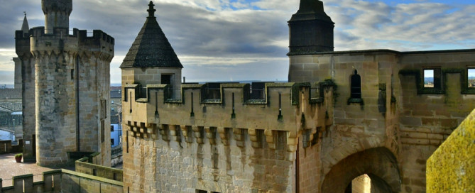 Zamek w Olite - co warto zobaczyć w Hiszpanii w regionie Nawarra